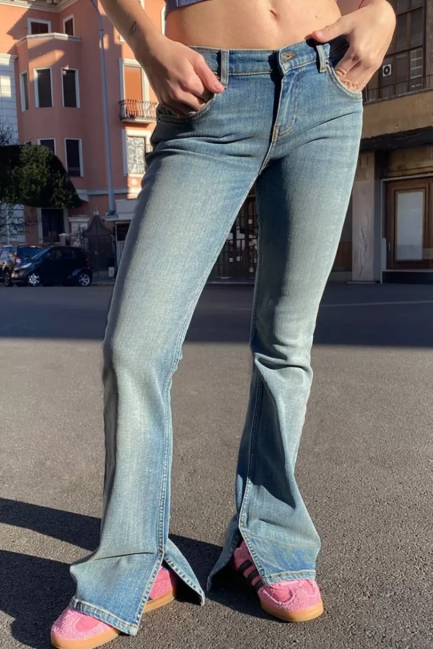 Subdued Jeans side split