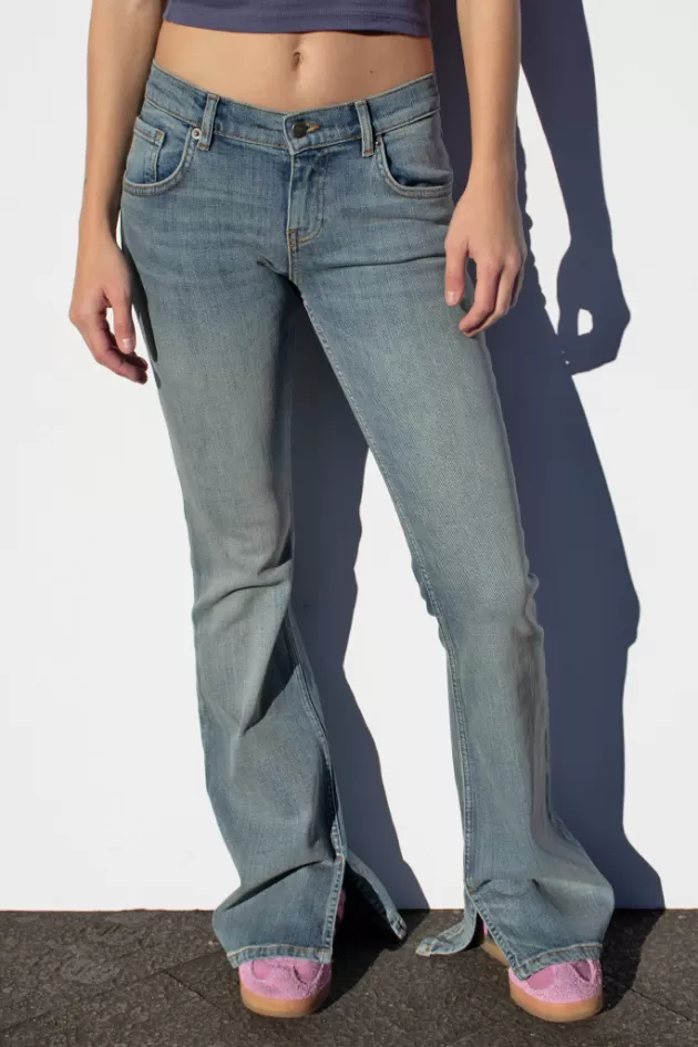 Subdued Jeans side split